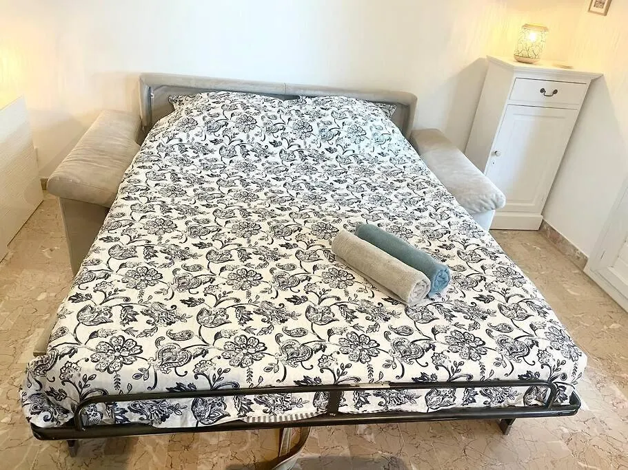 Apartment Studio Portissol Sanary-sur-Mer France